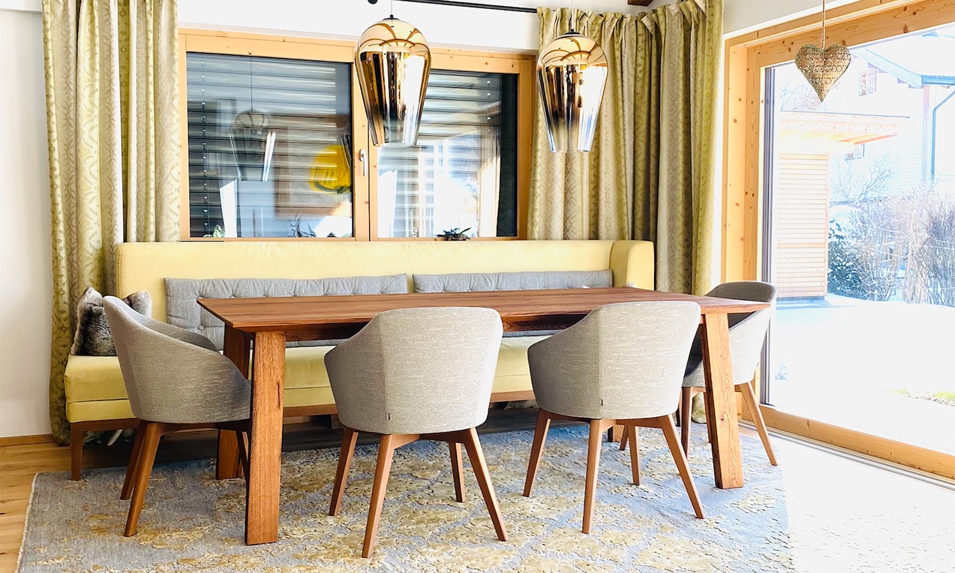 Vintage Teppich Office oder Essbereich